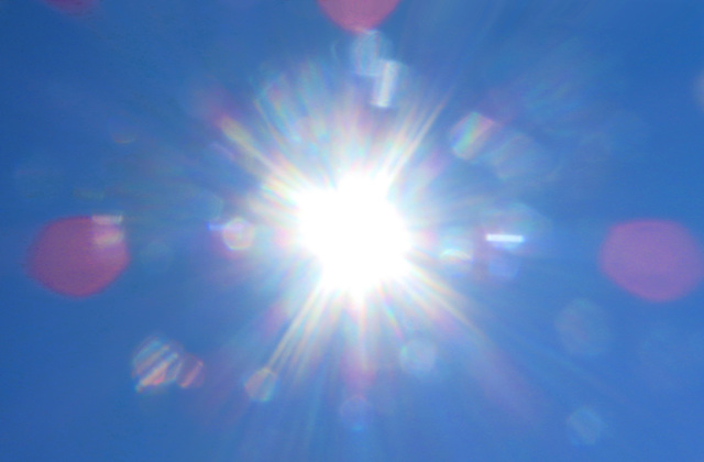 目の日焼けとは?白目も紫外線の影響を受けやすい