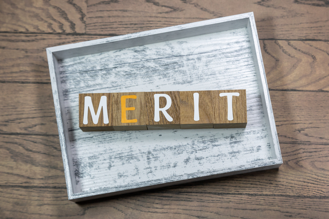 メラニンレンズのメリット